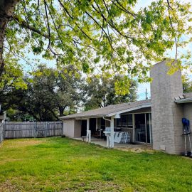3-Backyard_.jpg